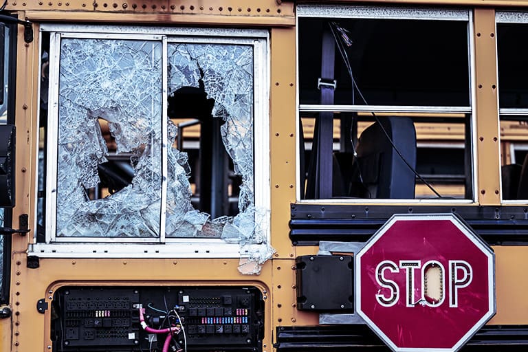 ¿Cómo los accidentes de autobuses ocurren? 